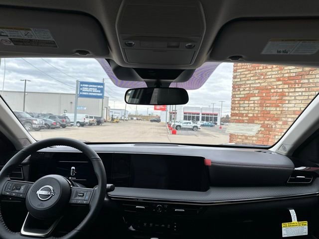 New 2025 Nissan Kicks SR image 15