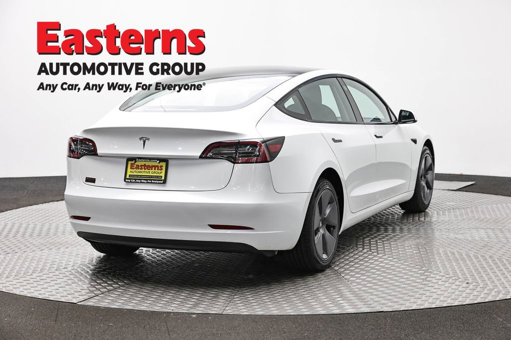 Used 2023 Tesla Model 3 Standard Range image 5