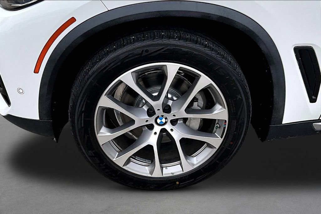 Used 2019 BMW X5 xDrive40i w/ Premium Package 2 AWD/4WD image 8