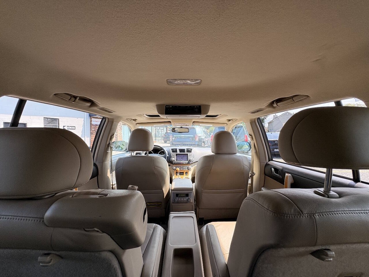 Used 2010 Toyota Highlander Limited AWD/4WD image 44