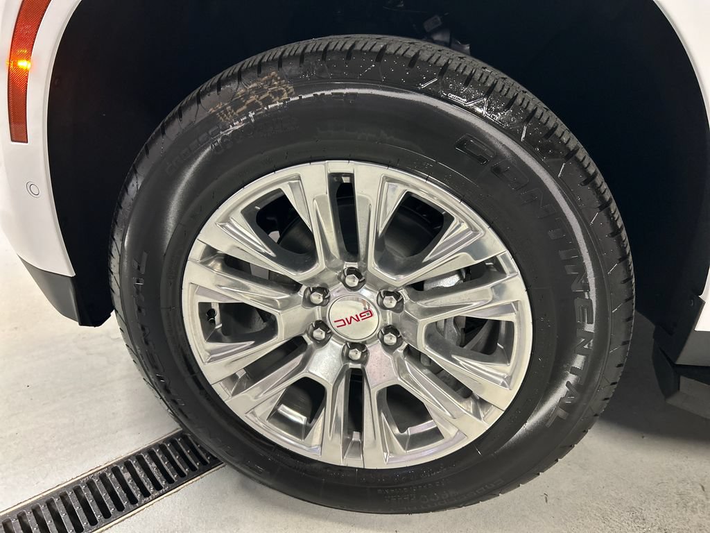 New 2026 GMC Yukon XL Denali w/ Advanced Technology Package AWD/4WD image 9