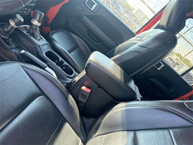 Used 2018 Jeep Wrangler Unlimited Sahara w/ Safety Group image 27