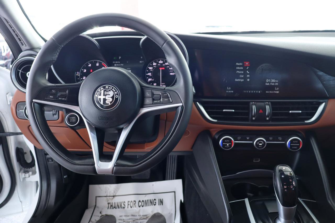 Used 2019 Alfa Romeo Giulia w/ Nero Edizione image 18