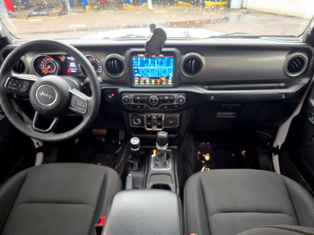 Used 2023 Jeep Gladiator Sport AWD/4WD image 38