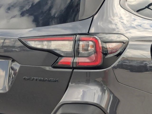 Used 2025 Subaru Outback Onyx Edition AWD/4WD image 12