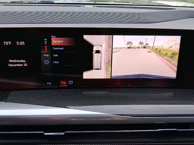 Used 2025 Cadillac Escalade ESV V image 13