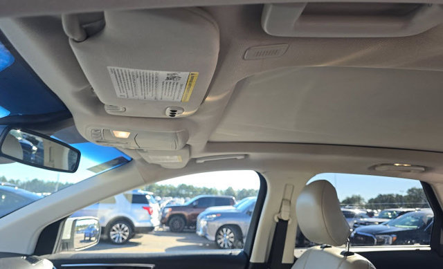 Used 2019 Ford Edge Titanium w/ Equipment Group 301A FWD image 9