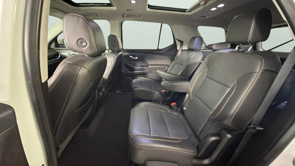 Used 2020 Chevrolet Traverse Premier FWD image 26