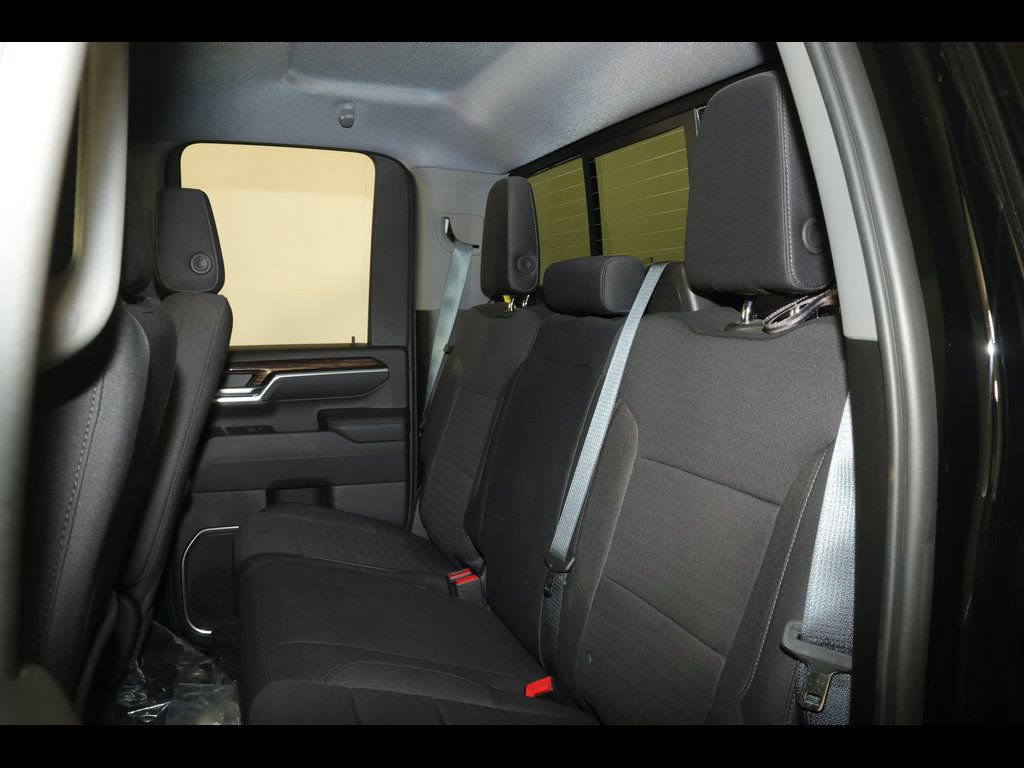 Used 2024 GMC Sierra 2500 SLE w/ SLE Value Package; AWD/4WD image 32