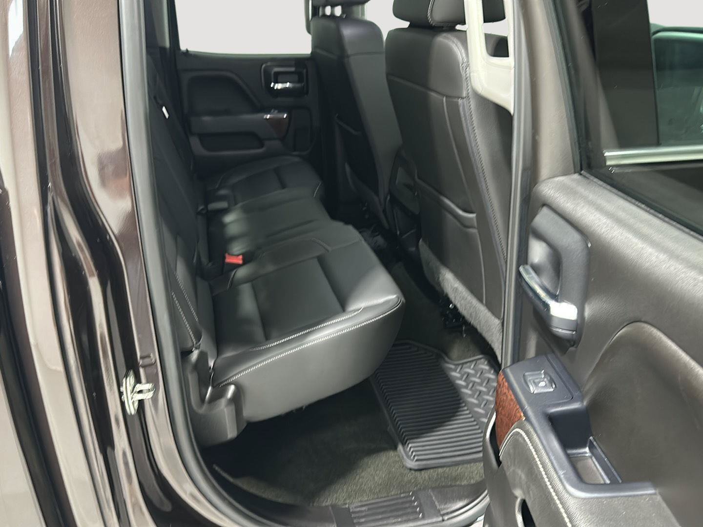 Used 2016 GMC Sierra 1500 SLT w/ Enhanced Driver Alert Package AWD/4WD image 25