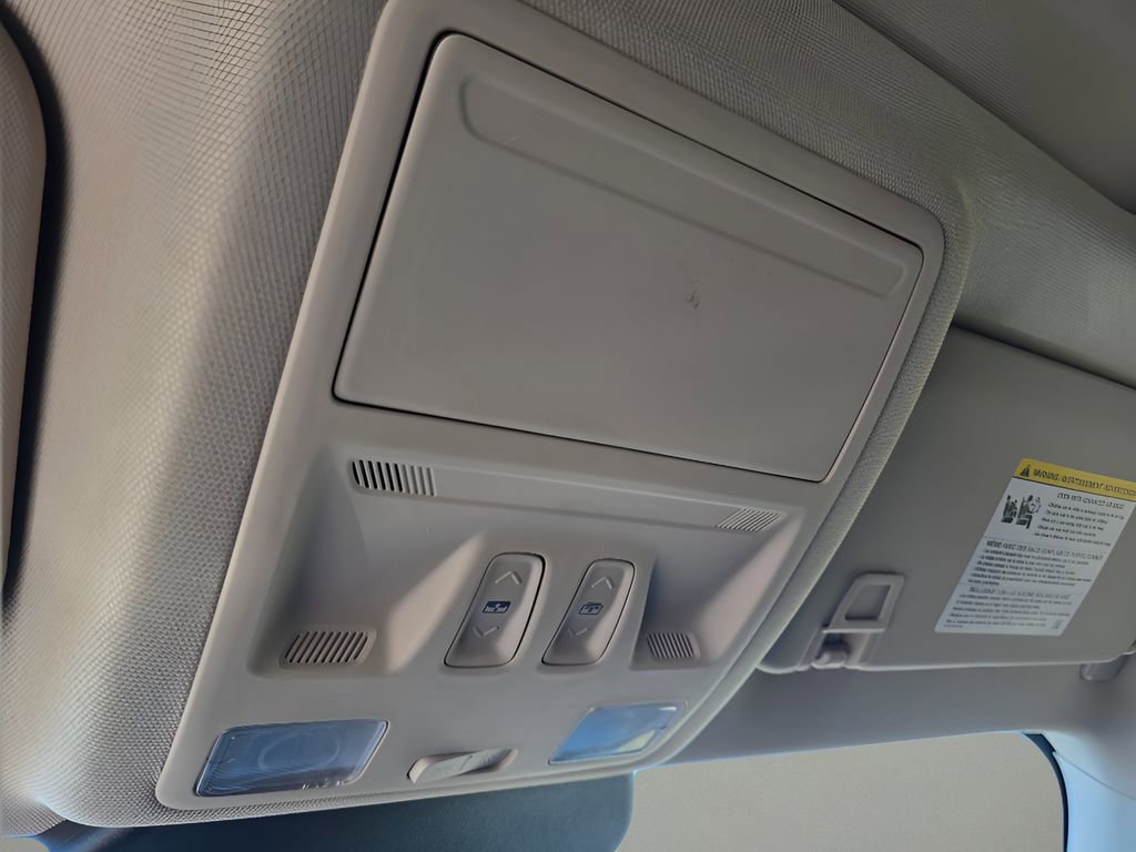 Used 2020 Ford Escape Titanium image 23