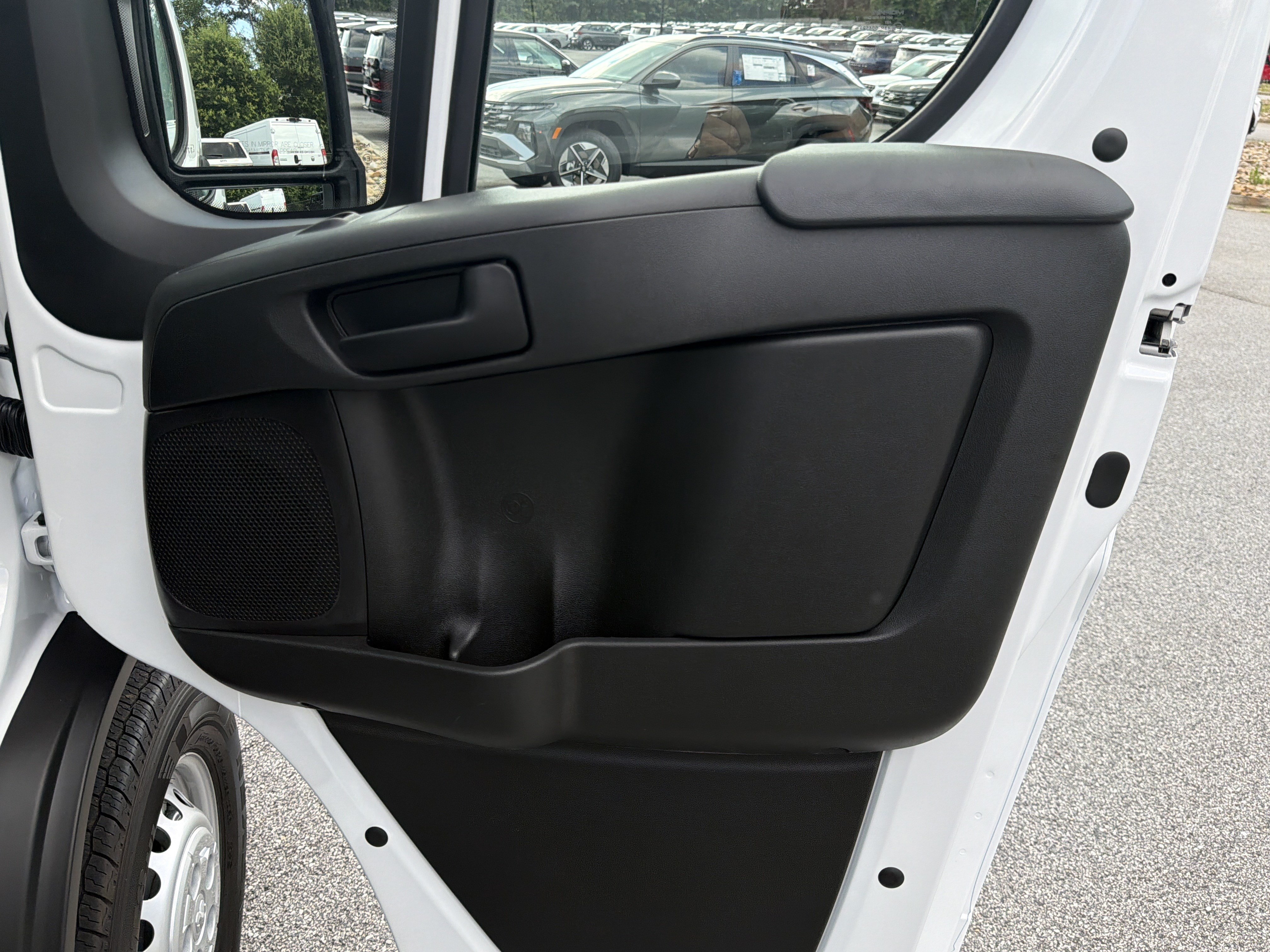 New 2026 RAM ProMaster 1500 w/ Convenience Group FWD image 17
