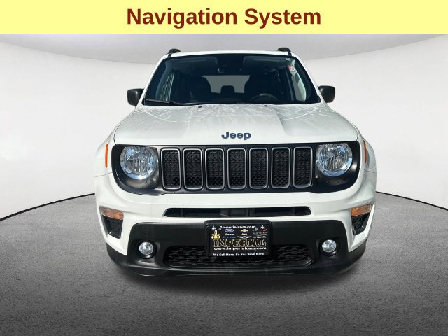 Used 2022 Jeep Renegade Latitude AWD/4WD image 4