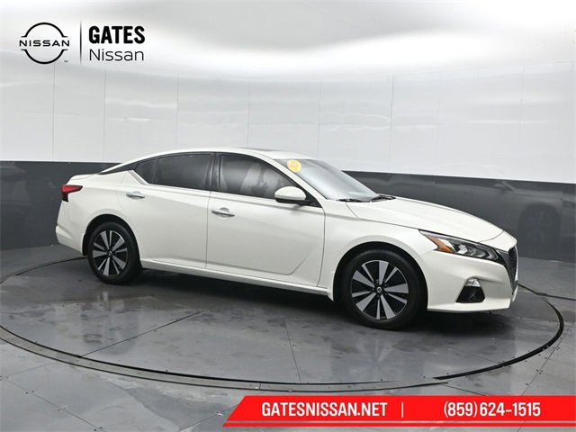 Used 2020 Nissan Altima 2.5 SL image 1