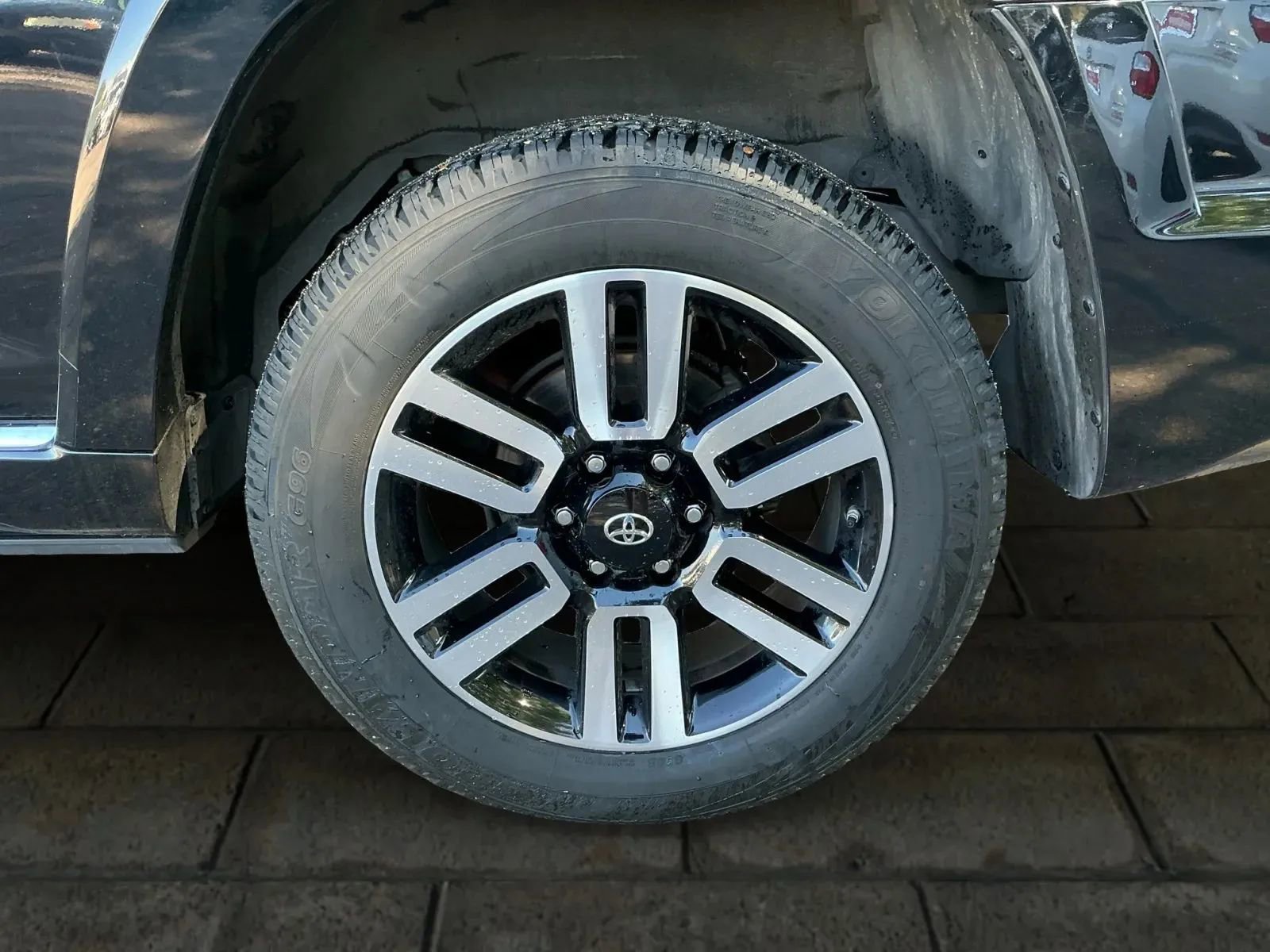 Used 2021 Toyota 4Runner Limited image 17