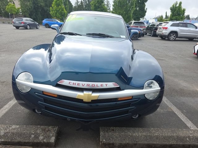 Used 2005 Chevrolet SSR w/ Preferred Equipment Group RWD image 6