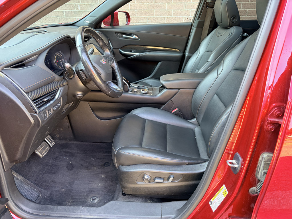 Used 2021 Cadillac XT4 Sport w/ Sun And Sound Package AWD/4WD image 11