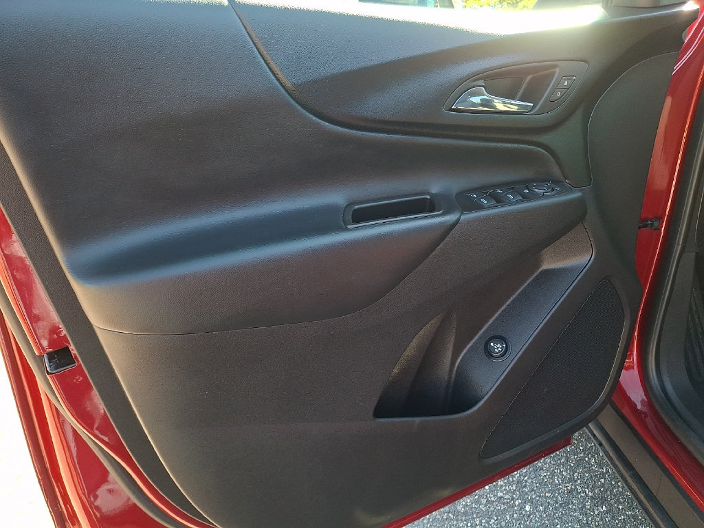 Used 2024 Chevrolet Equinox LT AWD/4WD image 14