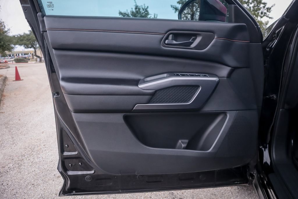 Used 2024 Nissan Pathfinder Rock Creek image 22