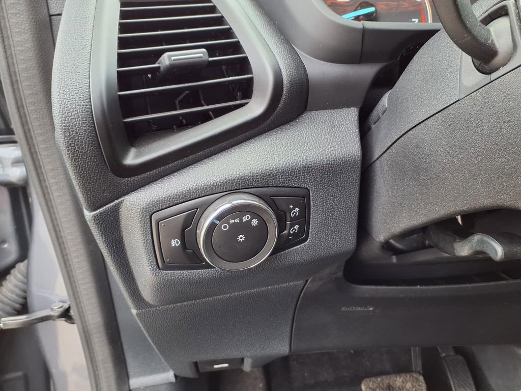 Used 2022 Ford EcoSport SE w/ SE Convenience Package image 23