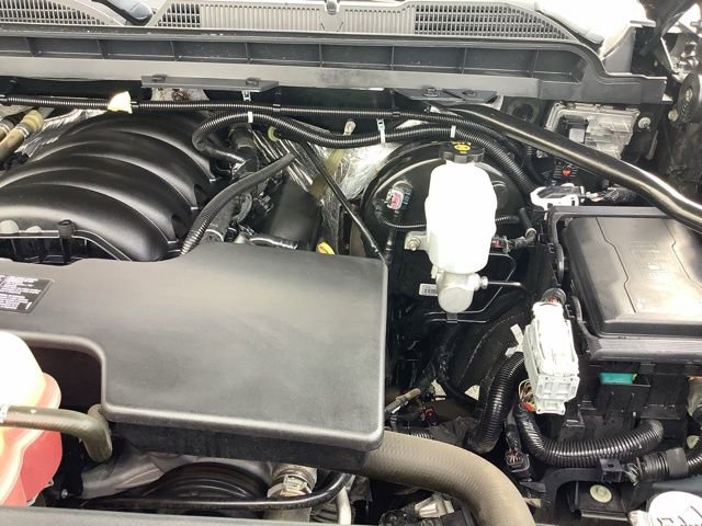 Used 2018 Chevrolet Silverado 1500 LT w/ LT Eassist Package image 16