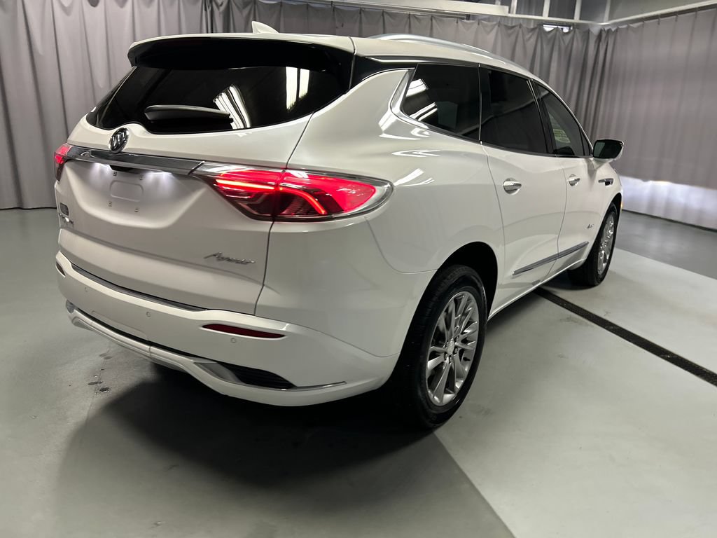 Used 2022 Buick Enclave Avenir FWD image 7