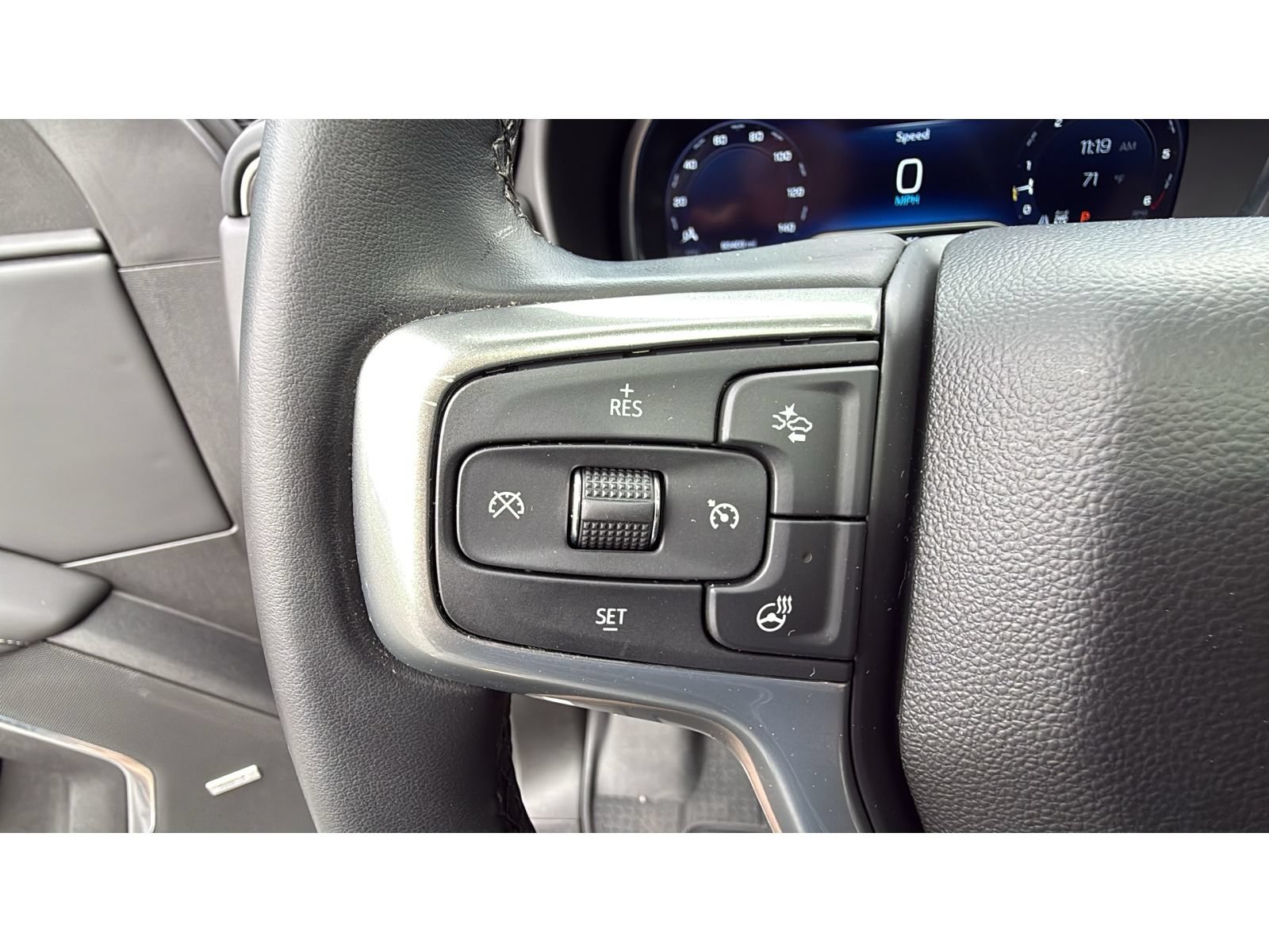 Used 2023 Chevrolet Tahoe LT w/ Luxury Package AWD/4WD image 28