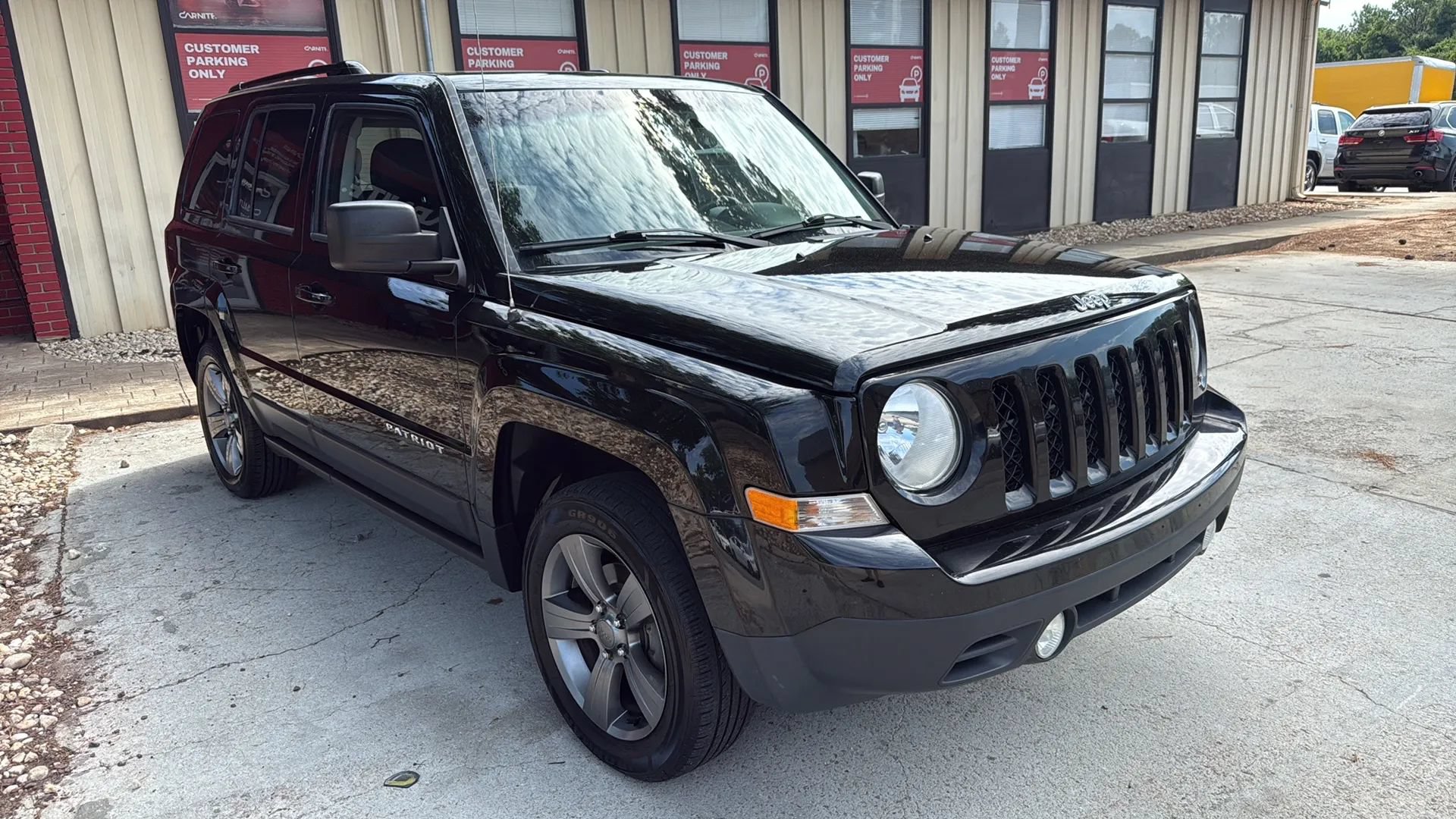 Used 2015 Jeep Patriot High Altitude AWD/4WD image 3