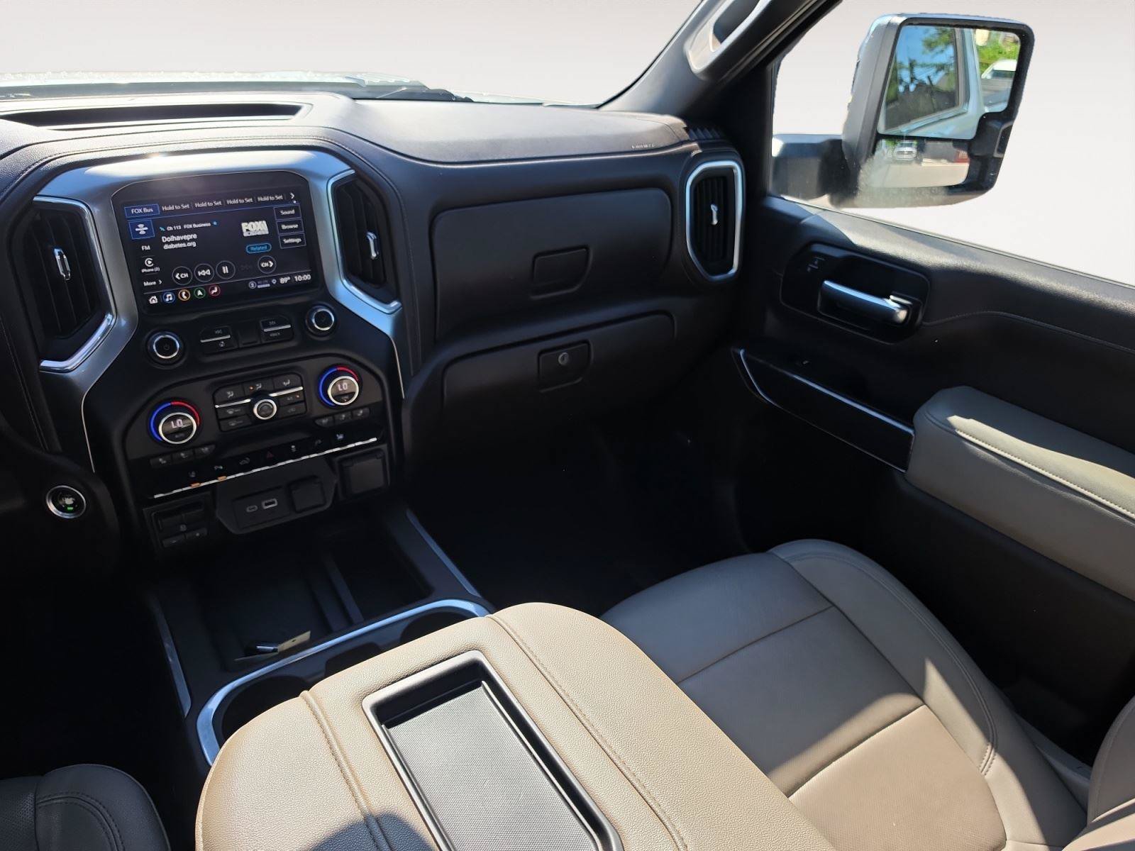 Used 2021 Chevrolet Silverado 2500 LTZ w/ LTZ Convenience Package AWD/4WD image 12