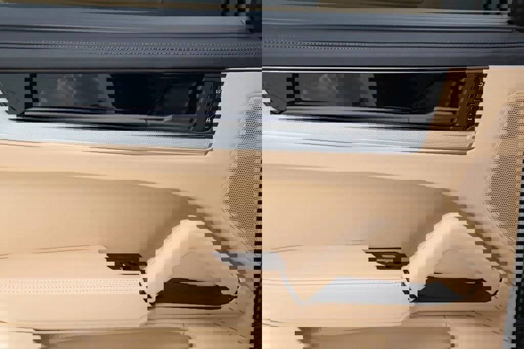 New 2026 Porsche Cayenne S image 37