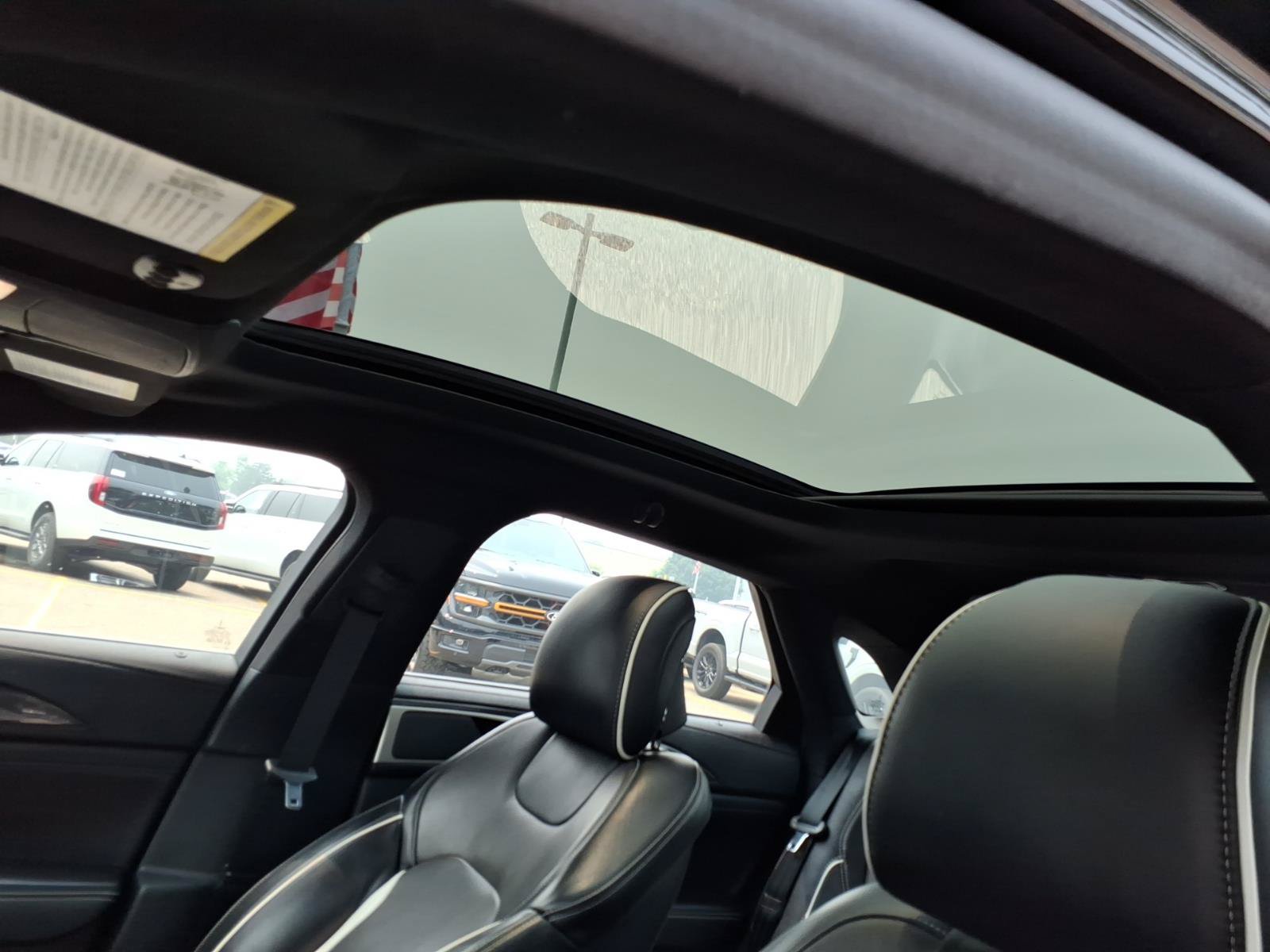 Used 2017 Lincoln MKZ Reserve w/ Drivers Package AWD/4WD image 13