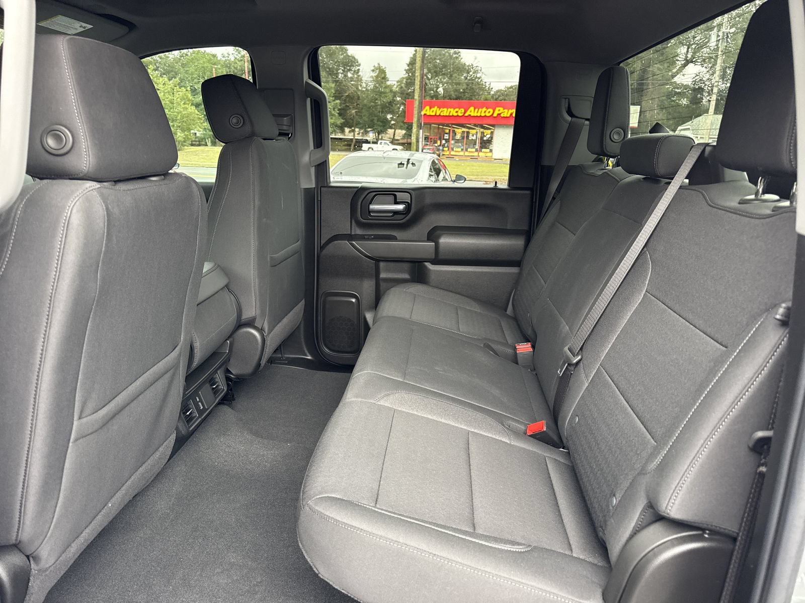Used 2025 Chevrolet Silverado 2500 Custom w/ Custom Value Package AWD/4WD image 10