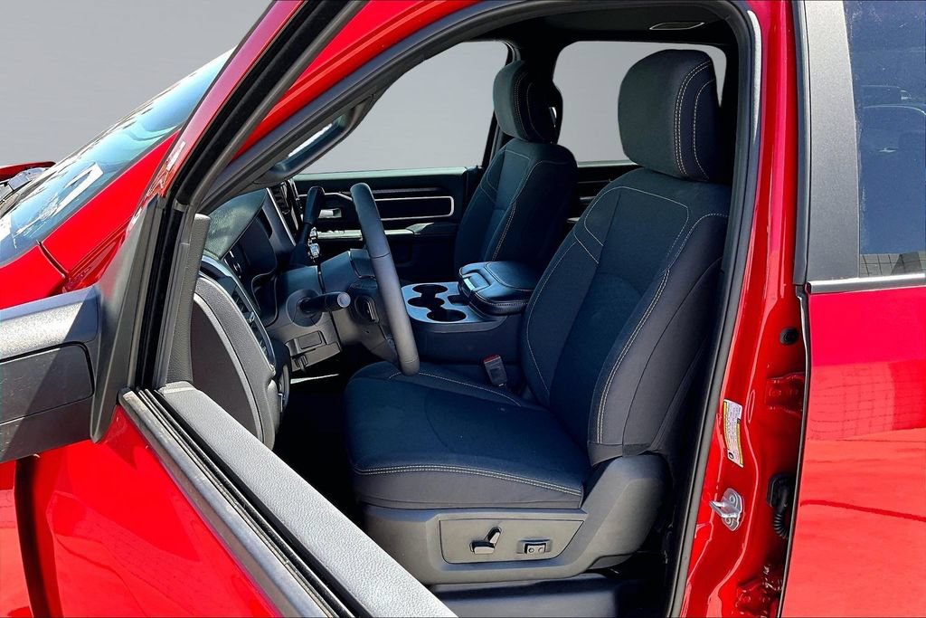 Certified 2026 RAM 2500 Big Horn AWD/4WD image 3