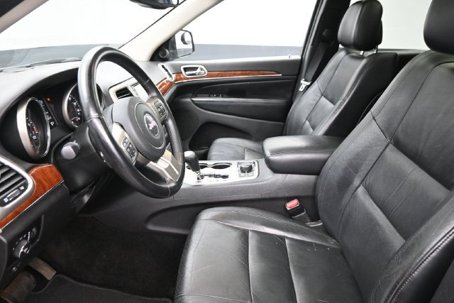 Used 2012 Jeep Grand Cherokee Limited AWD/4WD image 17