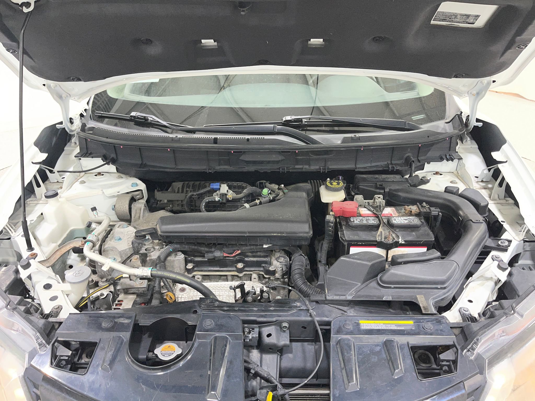 Used 2017 Nissan Rogue SV AWD/4WD image 24