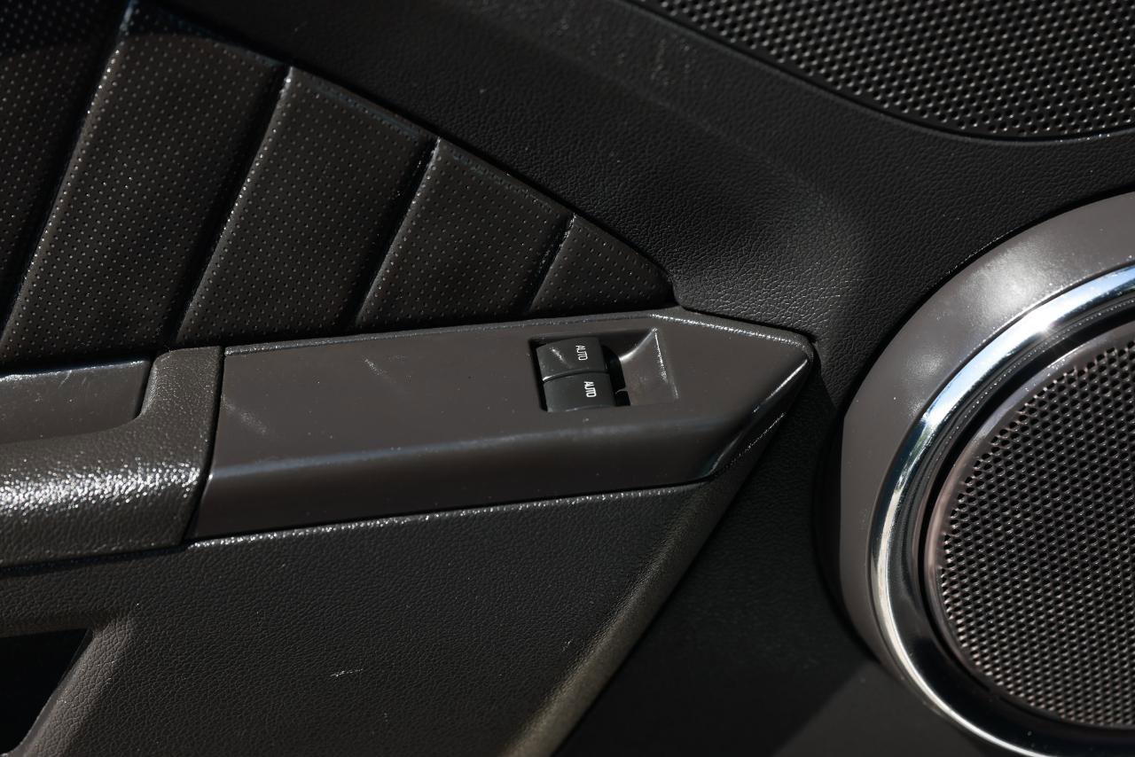 Used 2012 Ford Mustang Premium RWD image 39