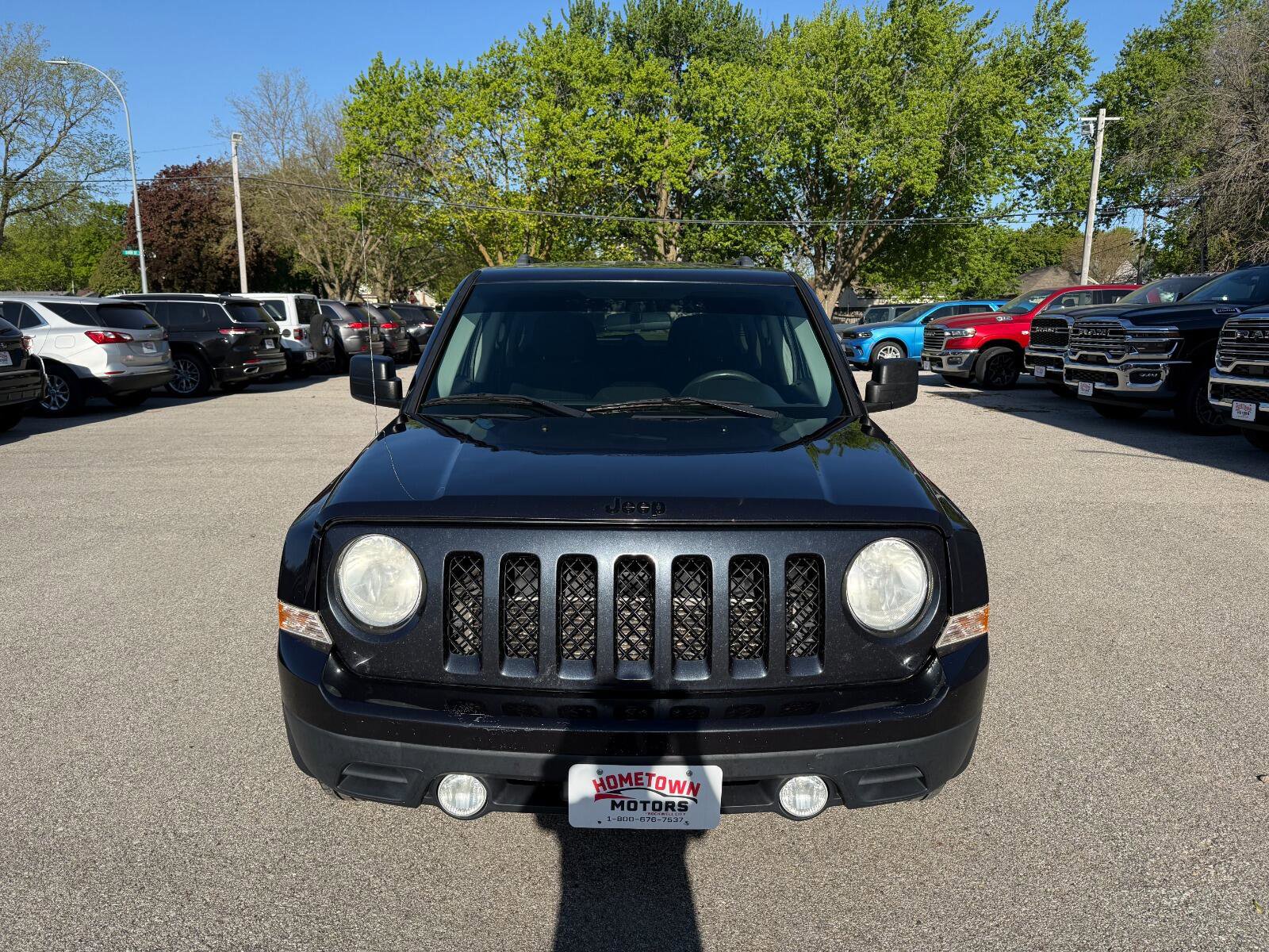 Used 2014 Jeep Patriot Sport FWD image 2