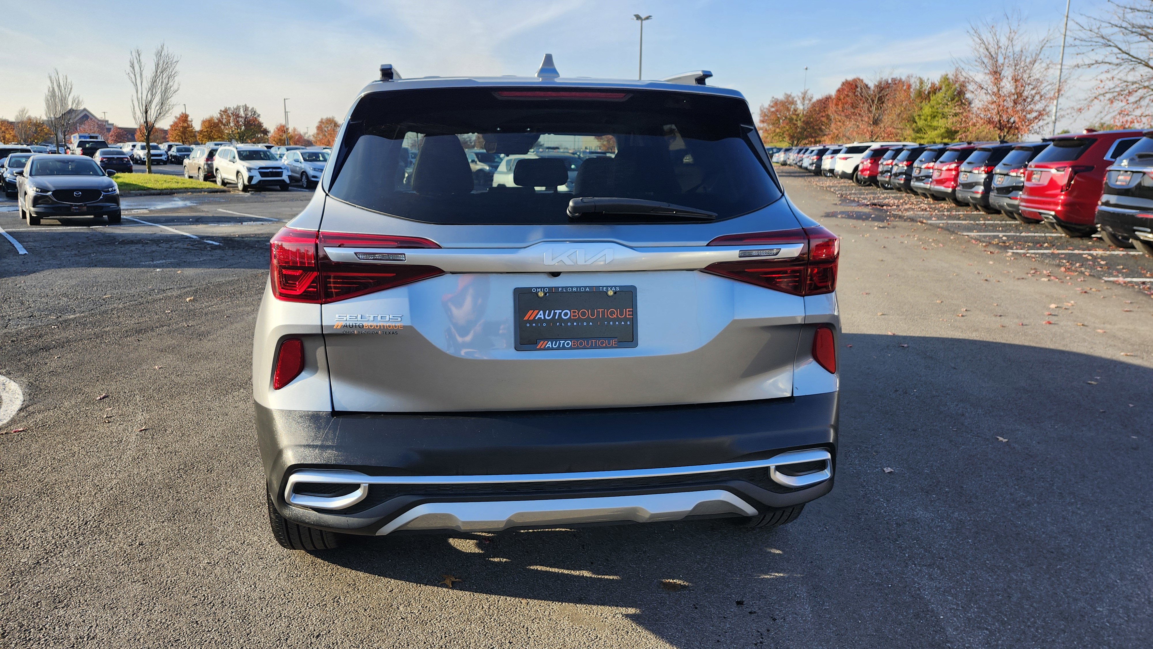 Used 2023 Kia Seltos S image 10