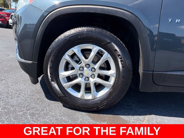 Used 2021 Chevrolet Traverse LT FWD image 9