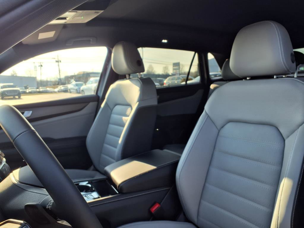 New 2025 Volkswagen Atlas Cross Sport SEL image 11