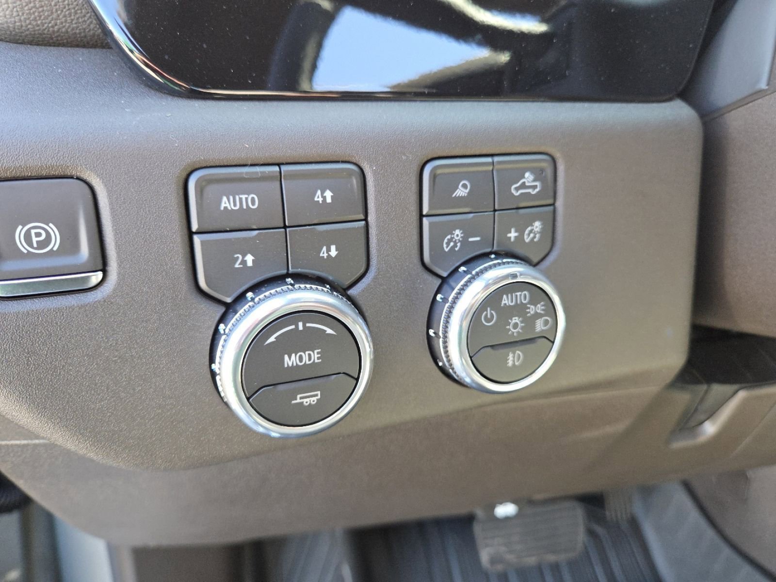 New 2026 GMC Sierra 2500 SLT image 8