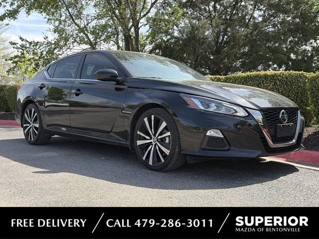 Used 2021 Nissan Altima 2.5 SR image 1