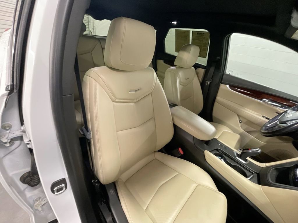 Used 2018 Cadillac XT5 Premium Luxury image 29