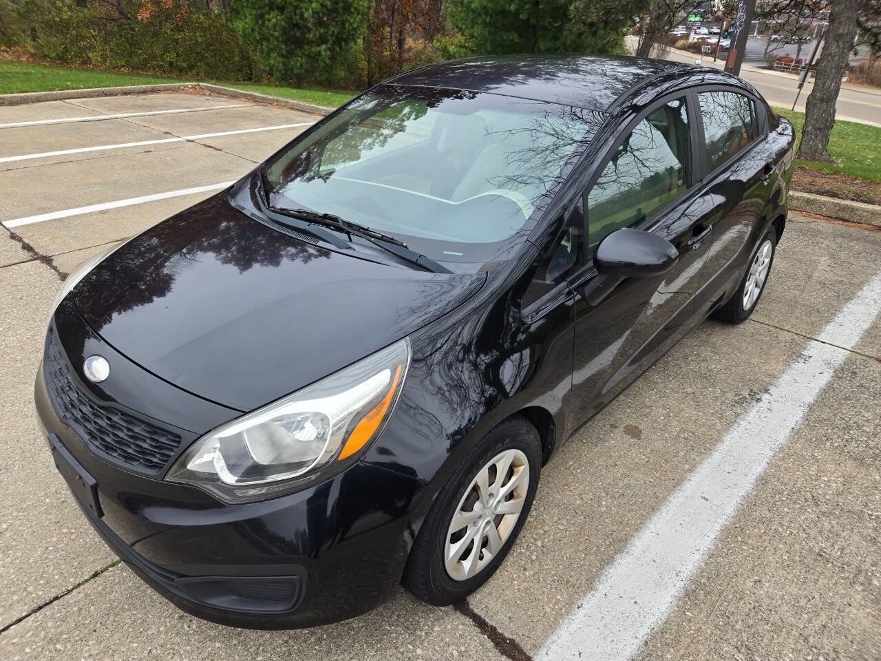 Used 2013 Kia Rio LX w/ PWR Pkg image 3