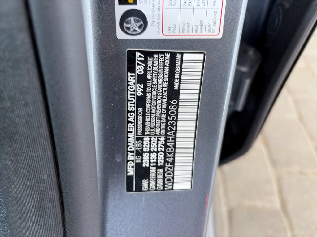 Used 2017 Mercedes-Benz E 300 4MATIC image 44