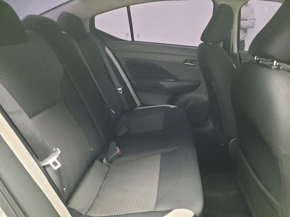 Used 2021 Nissan Versa SV image 19