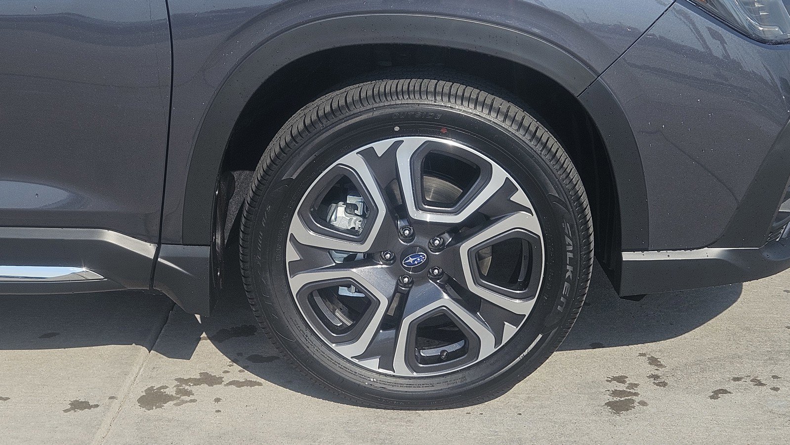 New 2025 Subaru Ascent Touring w/ Popular Package #1 image 2