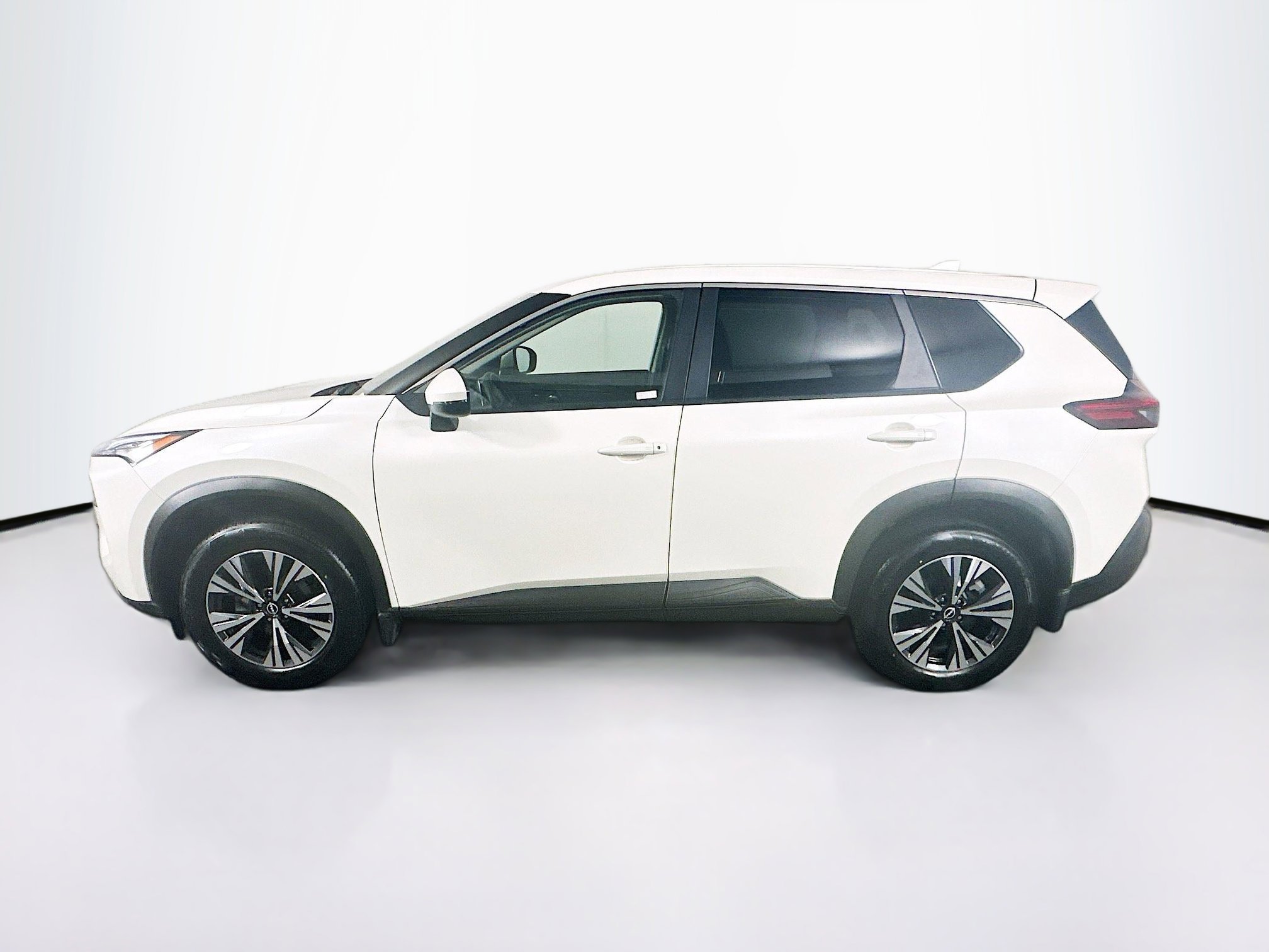 Used 2023 Nissan Rogue SV FWD image 4