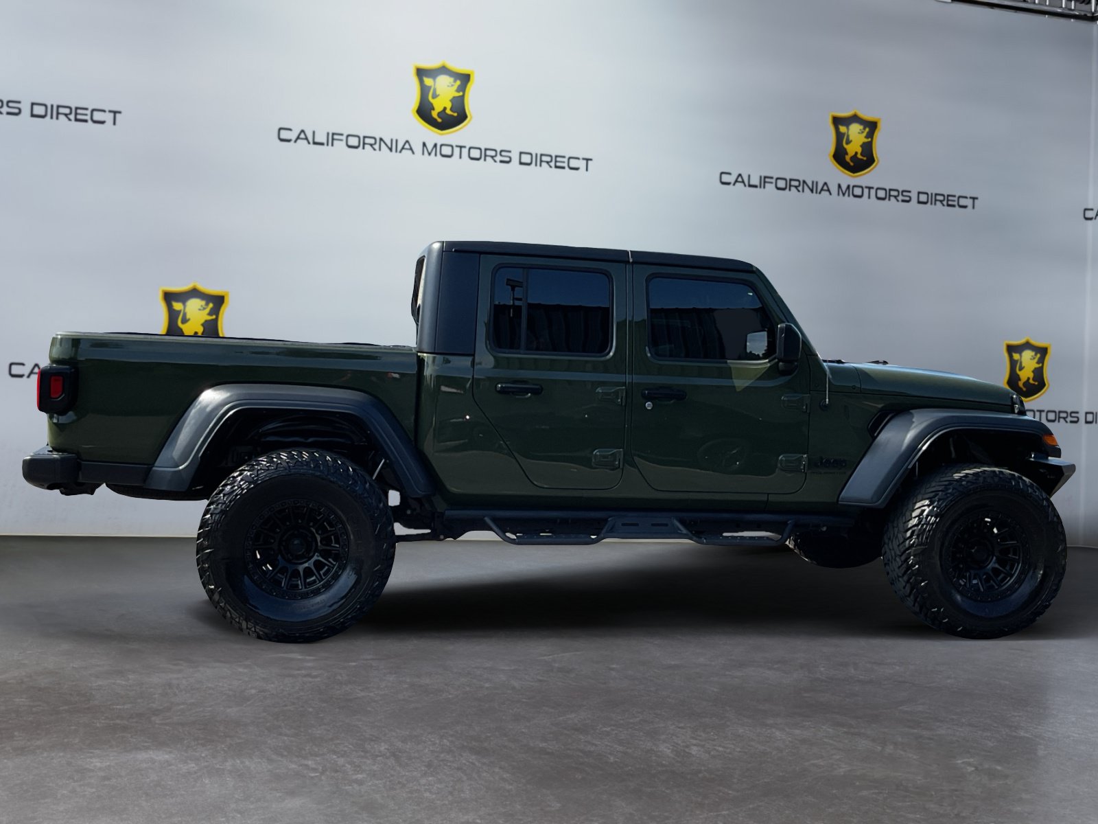 Used 2023 Jeep Gladiator Sport AWD/4WD image 4