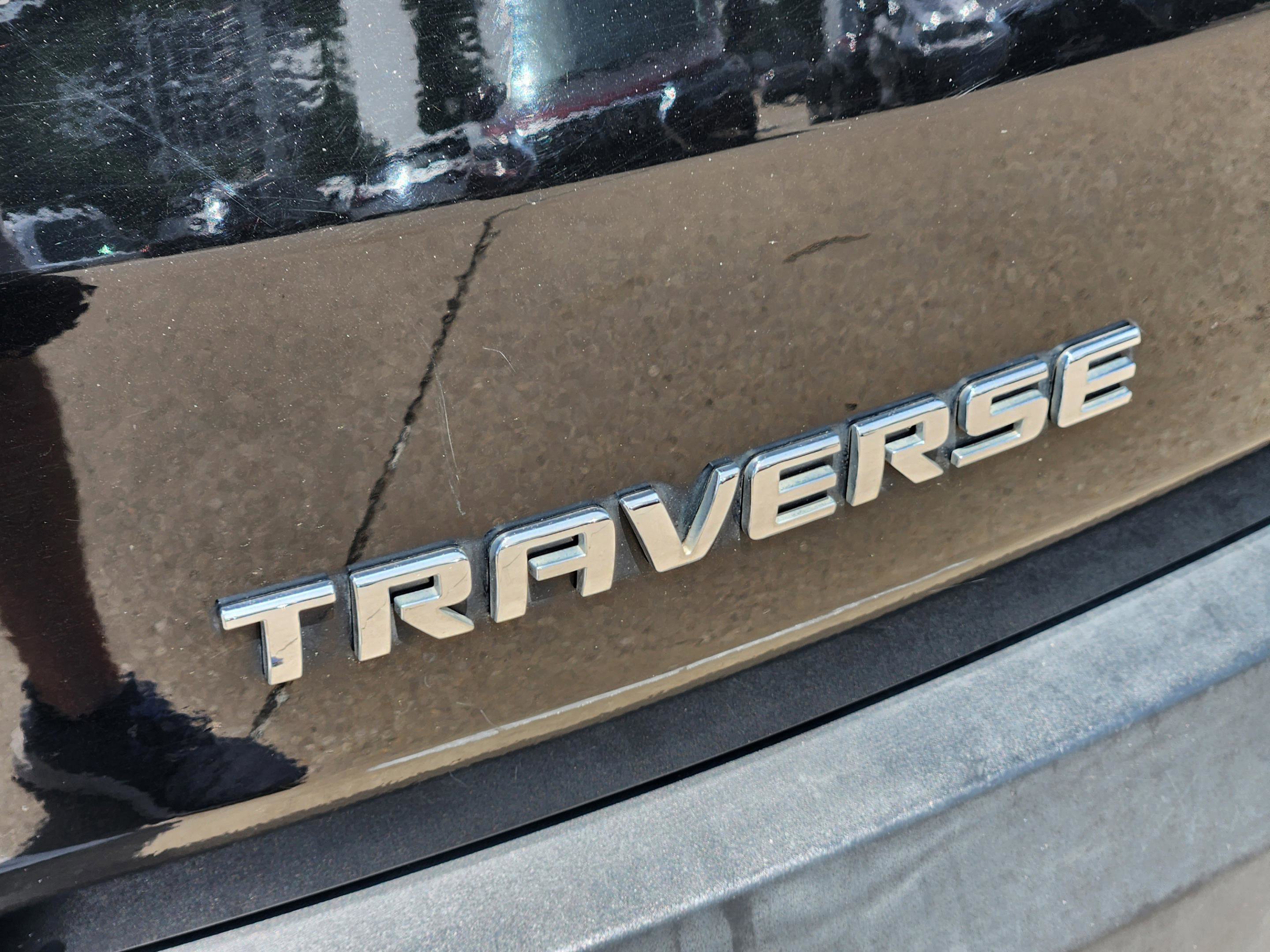 Used 2018 Chevrolet Traverse LT FWD image 39